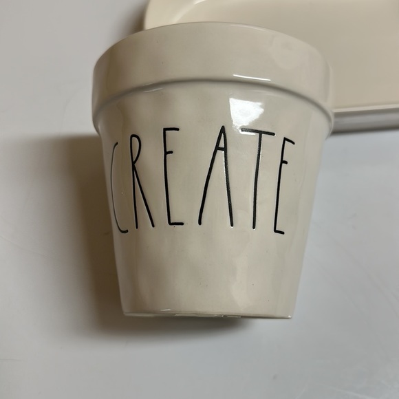 ❌SOLD❌ NWOT! Rae Dunn Tray with 3 Flower Pots. THINK SPRING! - Picture 3 of 8